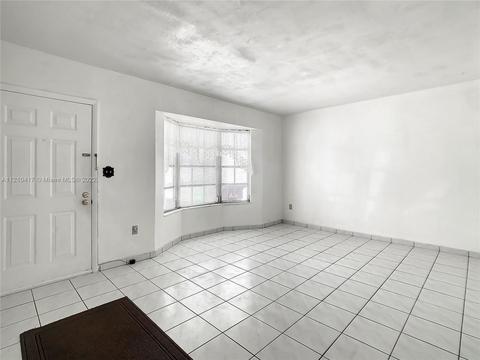 1727 W 68th St, Hialeah, FL 33014 photo 3