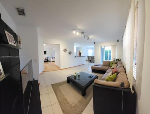 4655 NW 95th Ave, Doral, FL 33178 photo 9