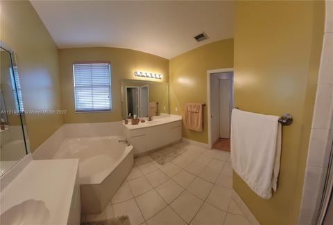 4655 NW 95th Ave, Doral, FL 33178 photo 15