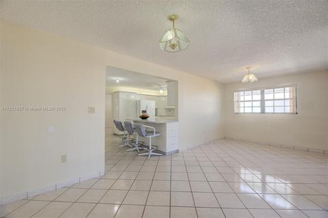 4811 E 9th Ln, Hialeah, FL 33013 photo 17