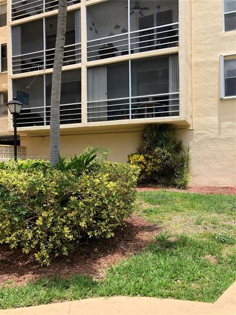 Undisclosed, North Miami Beach, FL 33160 | 28 Photos | MLS #A11211832