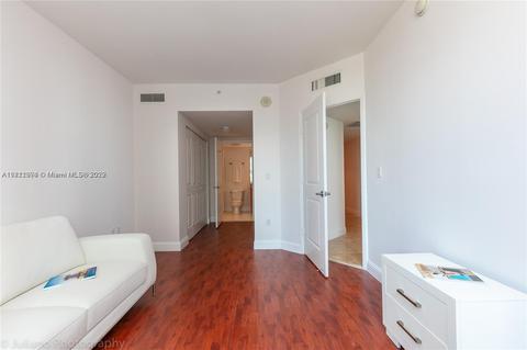 186 SE 12th Ter #1801, Miami, FL 33131 photo 13