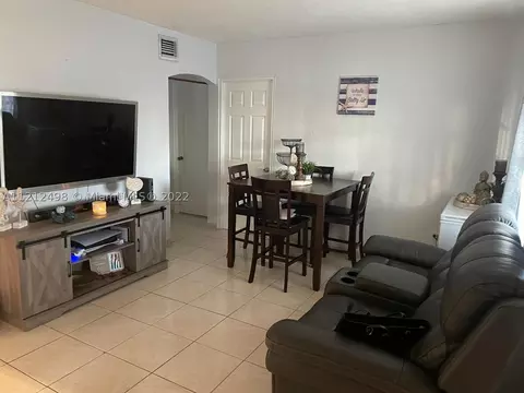 1121 E 7th Ct, Hialeah, FL 33010 photo 1
