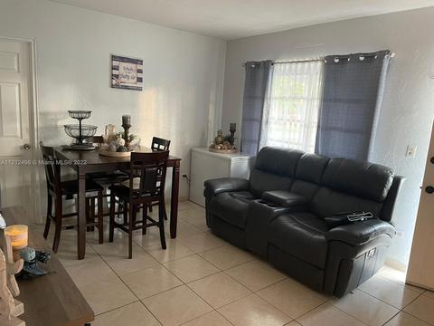1121 E 7th Ct, Hialeah, FL 33010 photo 8