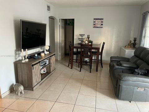 1121 E 7th Ct, Hialeah, FL 33010 photo 2