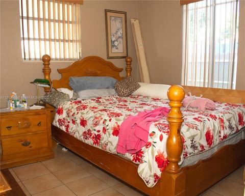 6495 W 3rd Ave, Hialeah, FL 33012 photo 10