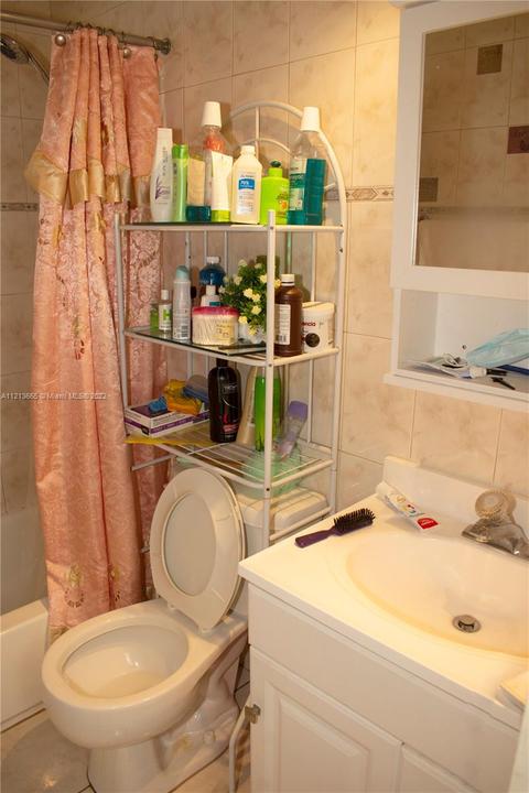 6495 W 3rd Ave, Hialeah, FL 33012 photo 11