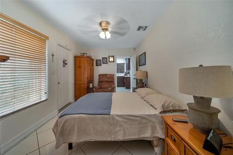 5881 W 3rd Ave, Hialeah, FL 33012 photo 20