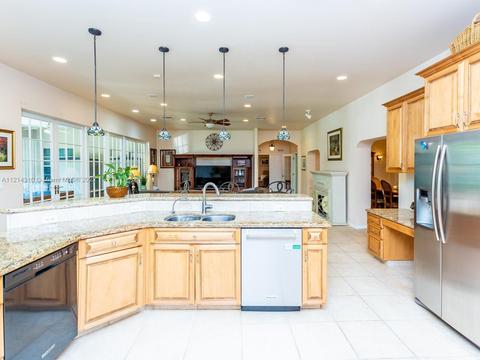 239 Pinecrest Dr, Miami Springs, FL 33166 photo 26