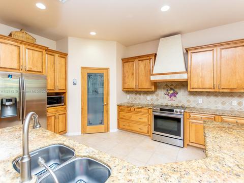 239 Pinecrest Dr, Miami Springs, FL 33166 photo 24