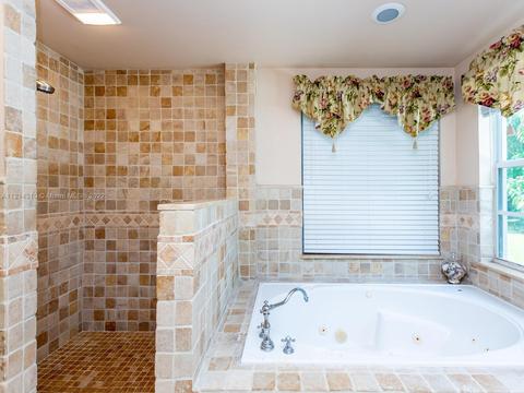 239 Pinecrest Dr, Miami Springs, FL 33166 photo 35