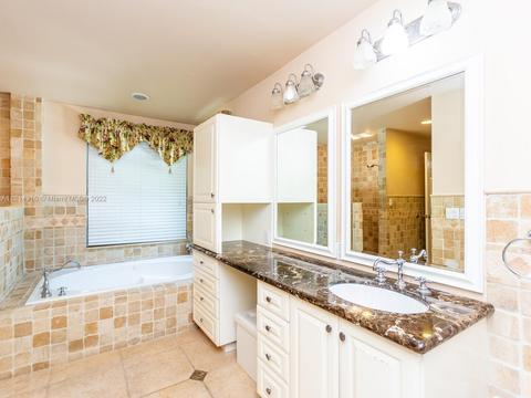 239 Pinecrest Dr, Miami Springs, FL 33166 photo 33