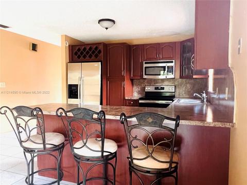 624 E 29th St, Hialeah, FL 33013 photo 10