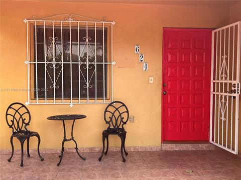 624 E 29th St, Hialeah, FL 33013 photo 2