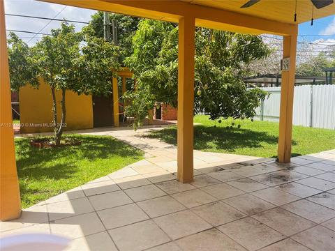 624 E 29th St, Hialeah, FL 33013 photo 12
