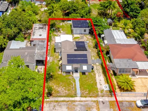 765 NW 121st St, North Miami, FL 33168