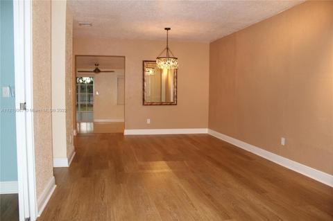 216 E 41st St, Hialeah, FL 33013 photo 8