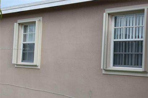 216 E 41st St, Hialeah, FL 33013 photo 6