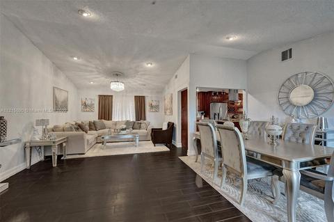 6300 SW 7th St, Margate, FL 33068 photo 4