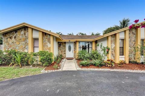 6300 SW 7th St, Margate, FL 33068 photo 2