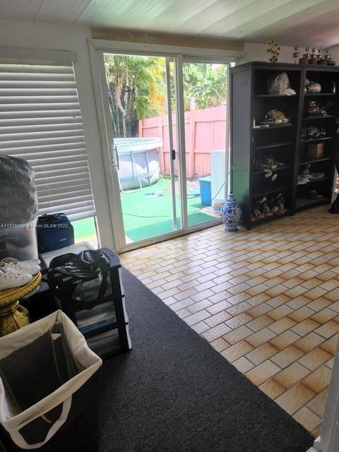 893 W 80th Pl, Hialeah, FL 33014 photo 7