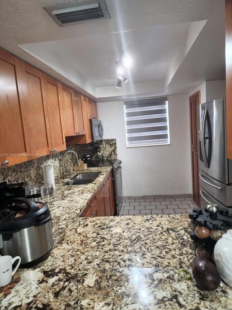 893 W 80th Pl, Hialeah, FL 33014 photo 4