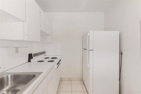 851 SE 3rd Pl, Hialeah, FL 33010 photo 13