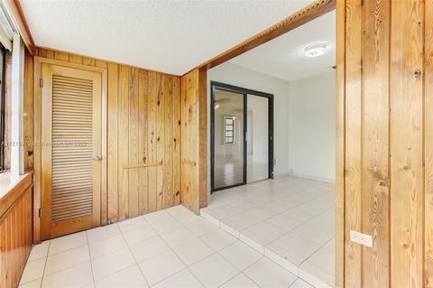 851 SE 3rd Pl, Hialeah, FL 33010 photo 29