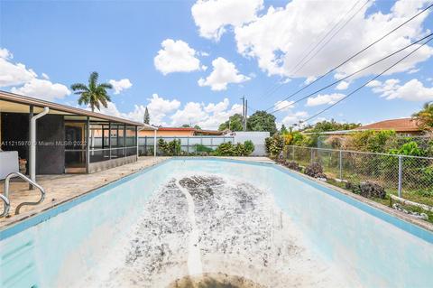 851 SE 3rd Pl, Hialeah, FL 33010 photo 43