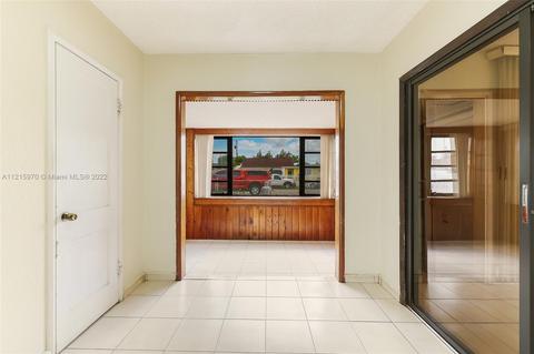 851 SE 3rd Pl, Hialeah, FL 33010 photo 25