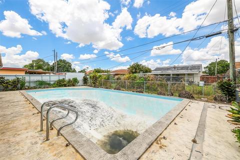851 SE 3rd Pl, Hialeah, FL 33010 photo 42