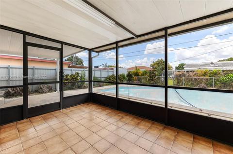 851 SE 3rd Pl, Hialeah, FL 33010 photo 34
