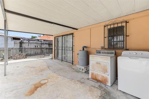 851 SE 3rd Pl, Hialeah, FL 33010 photo 33