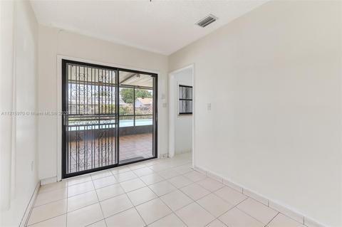 851 SE 3rd Pl, Hialeah, FL 33010 photo 8