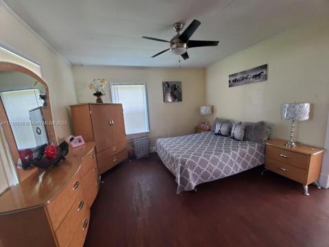 316 E 43rd St, Hialeah, FL 33013 photo 53