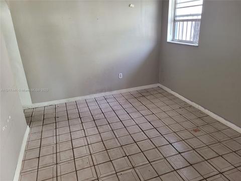494 E 44th St, Hialeah, FL 33013 photo 17