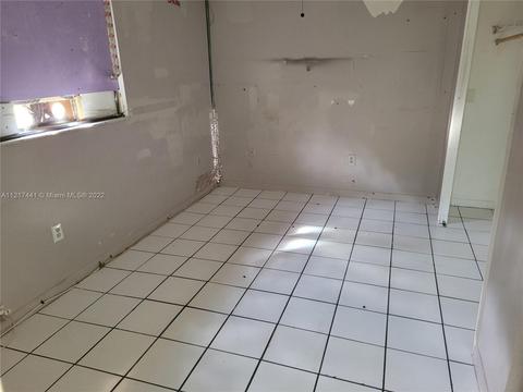 494 E 44th St, Hialeah, FL 33013 photo 21