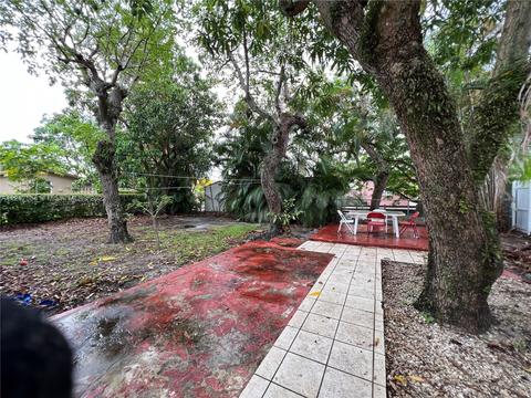 344 E 52nd St, Hialeah, FL 33013 photo 18