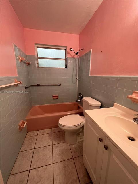 344 E 52nd St, Hialeah, FL 33013 photo 17