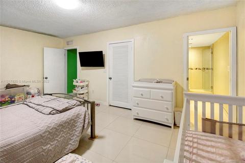 1900 W 68th St #I403, Hialeah, FL 33014 photo 13