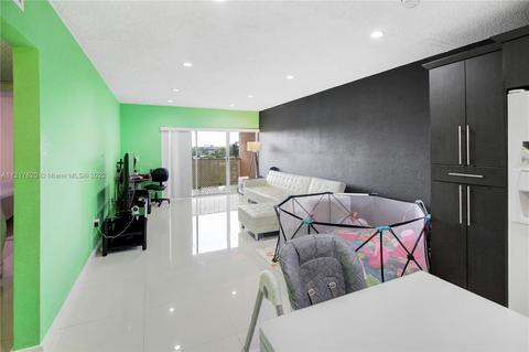 1900 W 68th St #I403, Hialeah, FL 33014 photo 3