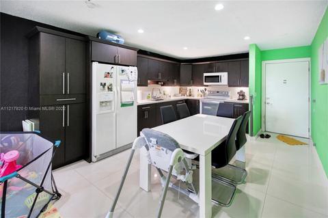 1900 W 68th St #I403, Hialeah, FL 33014 photo 8