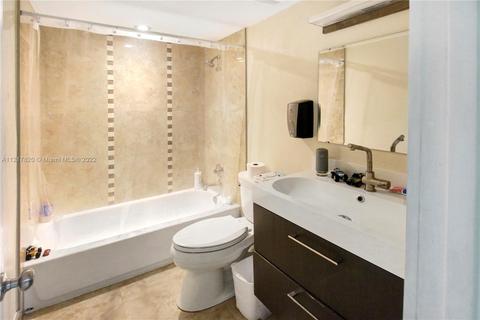 1900 W 68th St #I403, Hialeah, FL 33014 photo 17