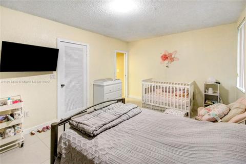 1900 W 68th St #I403, Hialeah, FL 33014 photo 12