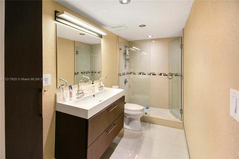 1900 W 68th St #I403, Hialeah, FL 33014 photo 14