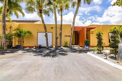 7238 Bedlington Rd, Miami Lakes, FL 33014 photo 27