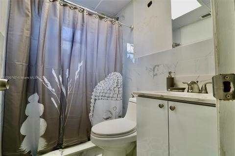 5071 E 3rd Ave, Hialeah, FL 33013 photo 37