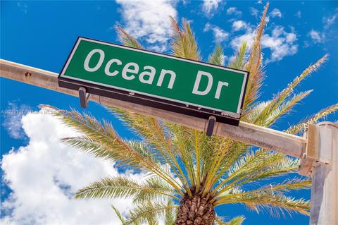 401 Ocean Dr #902, Miami Beach, FL 33139