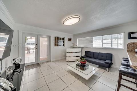 520 E 47th St, Hialeah, FL 33013 photo 9