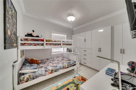 520 E 47th St, Hialeah, FL 33013 photo 17